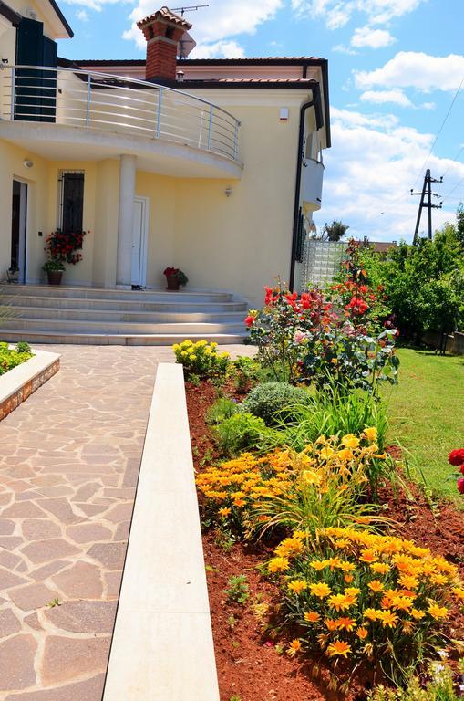 Apartments Sv. Pelegrin Умаг Экстерьер фото